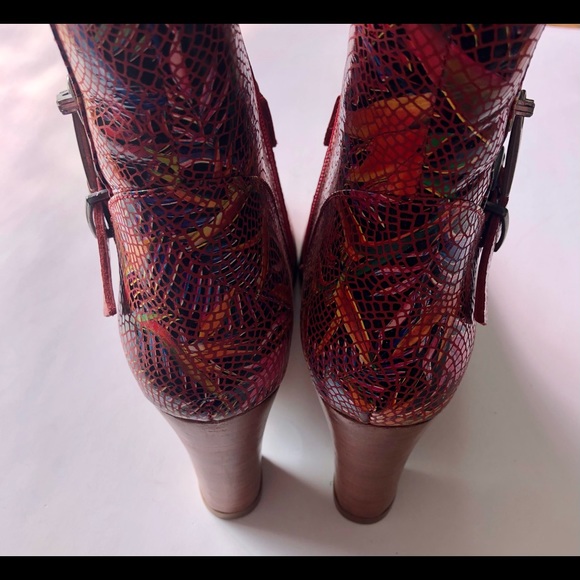 Satori Angel Boots - Picture 7 of 8